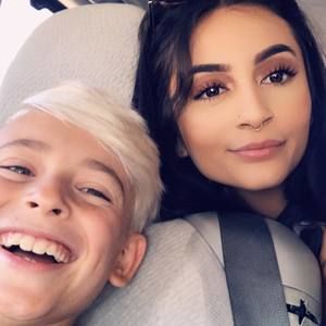 Meet your Posher, Serena